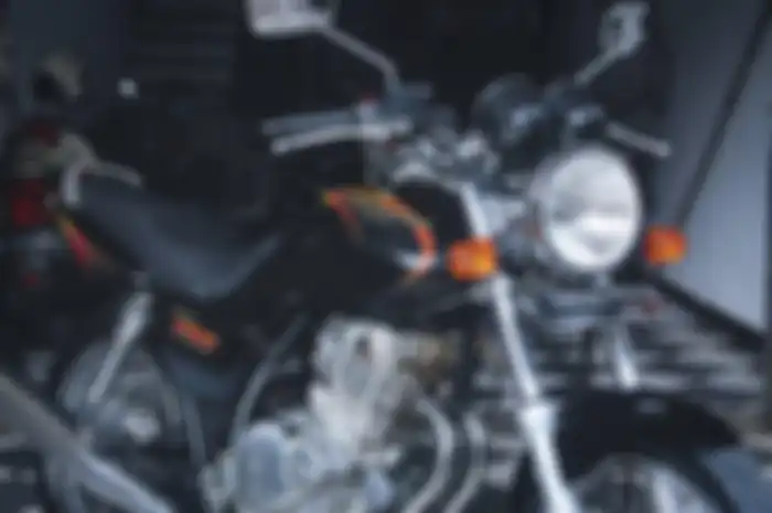 Suzuki Thunder 250 2001 kondisi super mulus siap diburu kolektor.