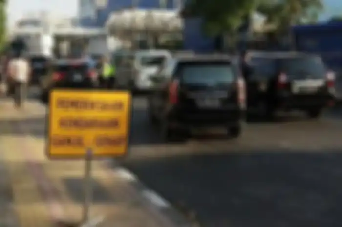 Ganjil genap motor saat transisi PSBB di Jakarta, belum berlaku di minggu pertama.