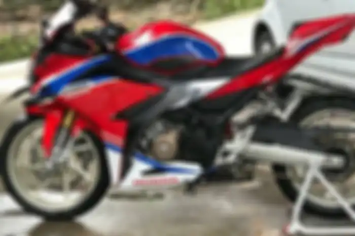 Swing arm Honda CBR250RR di CBR150R, segini biayanya