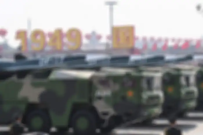 Rudal balistik DF-17 membawa hulu ledak supersonik