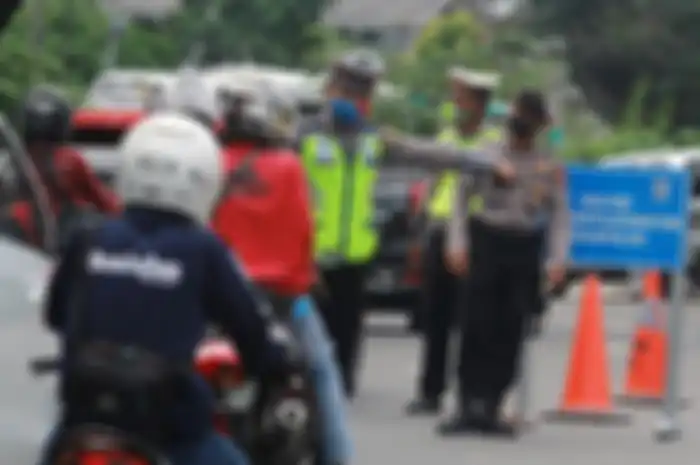 Ilustrasi razia. Gak Punya SIM Atau SIM Mati Bisa Lolos Razia Operasi Patuh Jaya 2020? Ini Penjelasannya