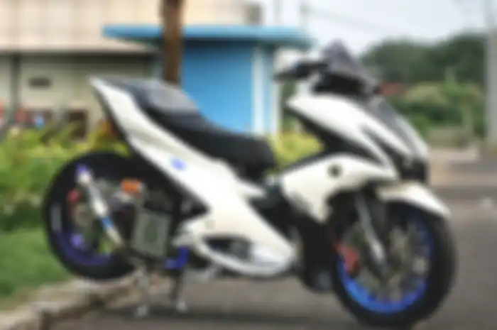 Modifikasi Yamaha Aerox, tampil elegan dan sporty.