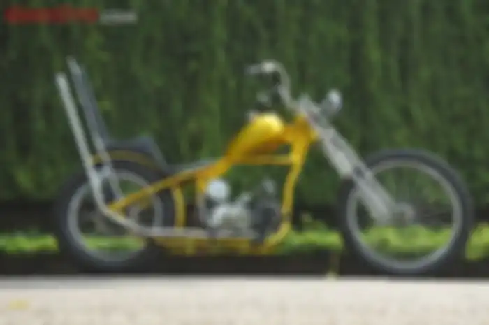 Honda Supra Fit X berubah jadi chopper, namanya chobek nih, alias chopper bebek! 