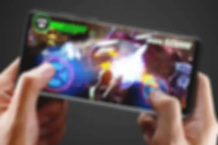 Dimensi pas di genggaman, smartphone bikin nyaman untuk main game.