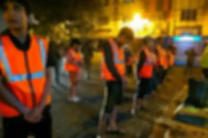 Biar Pada Jera, 12 Orang Pelanggar PSBB di Wilayah Ini Diberikan Rompi Oranye dan Hukuman