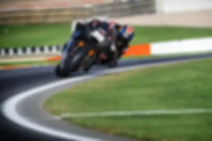 Test rider Aprilia MotoGP, Bradley Smith resmi gantikan Andrea Iannone