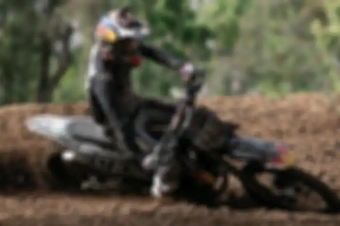 Dasar Jack Miller pembalap MotoGP, meski sering latihan ngegas motor motocross. Akhirnya kangen juga latihan ngegas motor di sirkuit aspal. Sampai terang-terangan ungkap gak sabar latihan di trek aspal