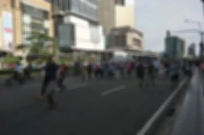 Ilustrasi warga berolahraga pada CFD ditiadakan sementara