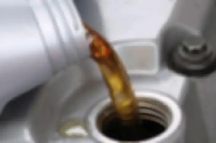 Oli mahal untuk motor harian buang-buang duit?