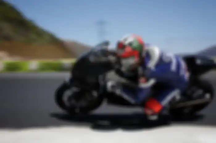 Maverick Vinales jalani hari-hari terakhir latihan jelang MotoGP 2020 di Jerez, (19/7/2020). Maverick VInales latihan motor mini atau minibike di sirkuit Andorra