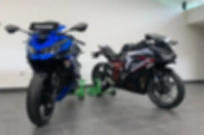  Adu Spesifikasi Kawasaki Ninja 250 4 Silinder Alias ZX-25R dengan Ninja 250 2 Silinder