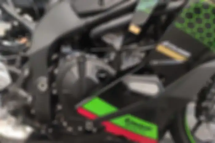 Jadi motor sport 250 cc 4 silinder perrtama di Indonesia, inilah ukuran piston yang diusung Kawasaki Ninja ZX-25R.