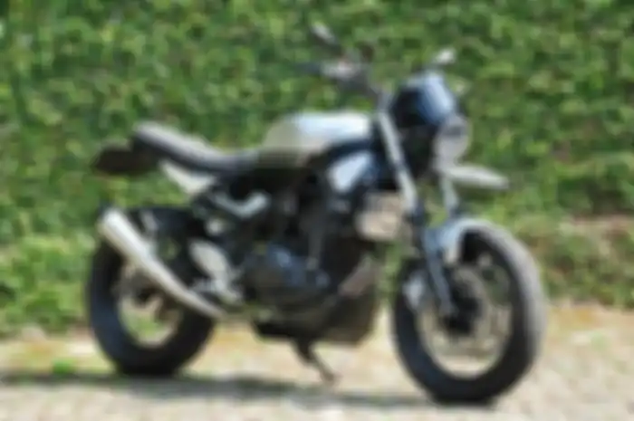 Modifikasi Yamaha MT-25 berubah jadi retro sport XSR250, garapan Batakastem