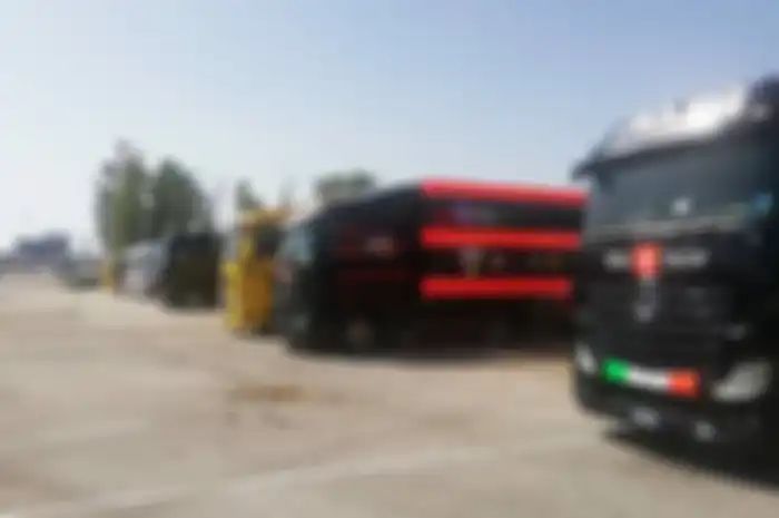 Truk kontainer tim kontestan MotoGP, Moto2 dan Moto3 serta MotoE sudah berdatangan ke sirkuit Jerez. Beres-beres paddock untuk MotoGP Spanyol 2020