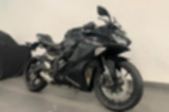 Wow Cuma Butuh 15 Menit Buat Pasang Lowering Kit di Kawasaki ZX-25R, Ada Tiga Setelan Lo!  
