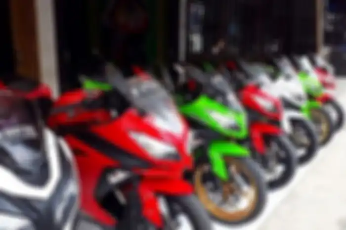 Ilustrasi motor bekas Kawasaki Ninja 250