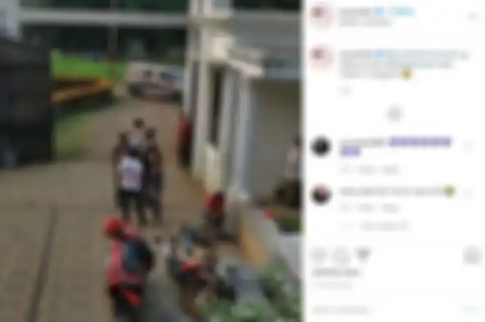 Momen Atta Halilintar menjemput Aurel Hermansyah di akhir pekan.