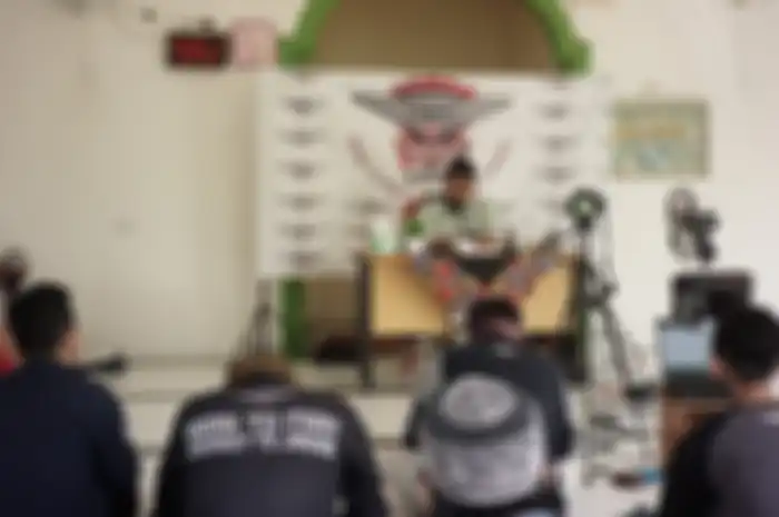 Komunitas motor Muslim Biker Indonesia Chapter Tangerang (MBICT) kembali menggelar kajian unutk memperdalam ilmu agama.