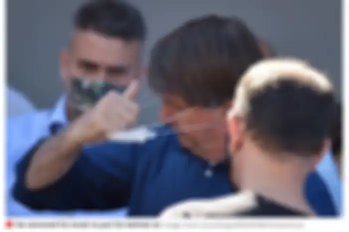 Presiden Brasil, Jair Bolsonaro, sembuh dari Covid-19.