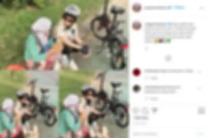 Uut Permatasari asik minum jamu usai olahraga