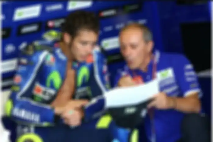 Mantan pelatih Valentino Rossi, Luca Cadalora memberikan masukan ke Maverick Vinales setelah finish dua kali di belakang Fabio Quartararo.
