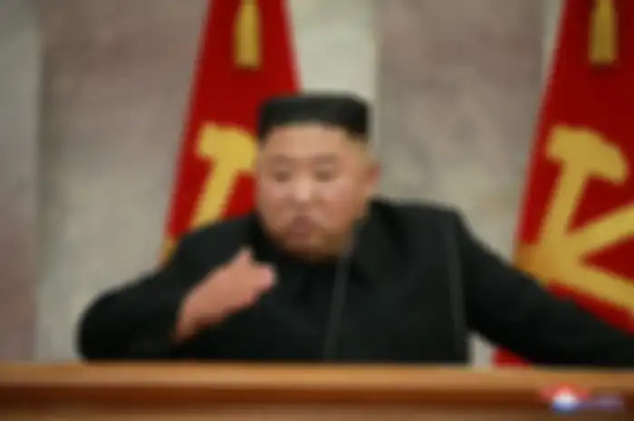 Belum lama sejak Kim Jong-un mengeksekusi lima pejabat yang mengkritik kebijakan ekonominya, Korea Utara kini kembali gempar