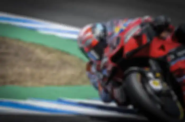 Pembalap tim pabrikan Ducati, Danilo Petrucci mengungkapkan ada masalah engine brake pada Desmosedici GP20. 