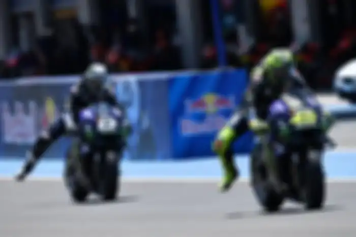 Maverick Vinales dan Valentino Rossi