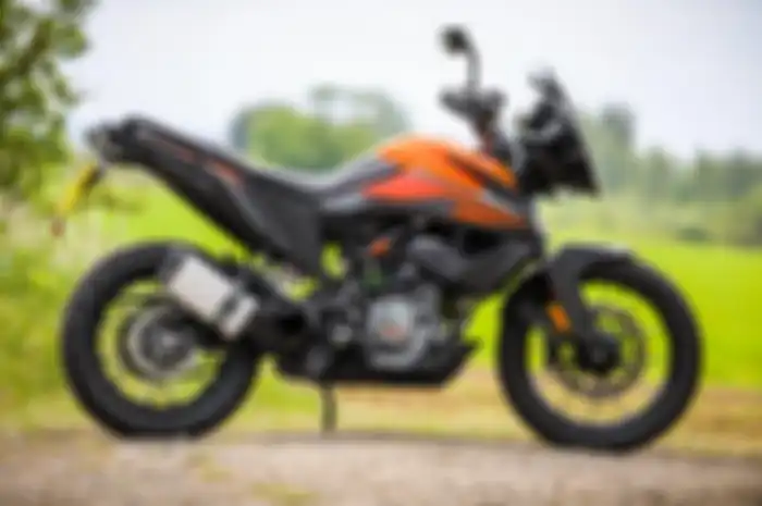 Ilustrasi KTM 390 Adventure