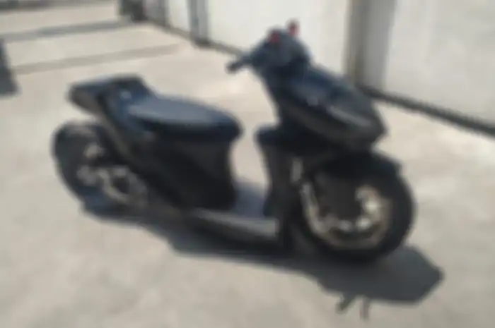 Modifikasi Honda Vario 150 Darth Vader