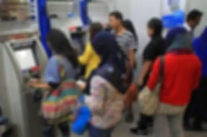 Ilustrasi cek saldo ATM. Bikers Belum Juga Dapat Bantuan Langsung Tunai (BLT) Subsidi Gaji Rp 1,2 Juta? 3 Alasan Ini Mungkin Penyebabnya
