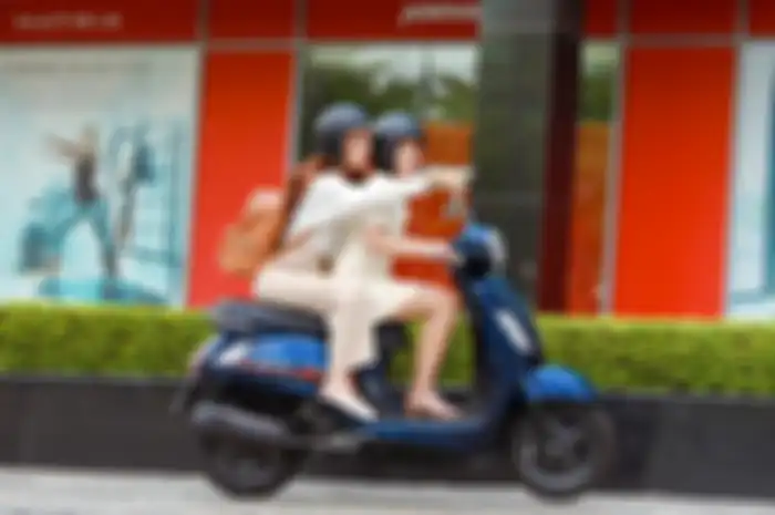 Meluncur motor matic baru mirip Vespa harganya lebih murah dari Honda BeAT, Kymco Like 50.
