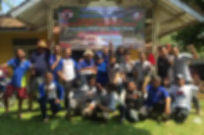 Syukuran Hari Ulang Tahun (HUT) ke-4 klub motor Addressia menjadi ajang silaturahmi all bikers di Anyer, Banten.