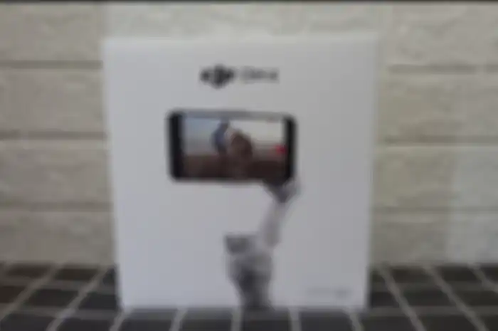 Perangkat DJI Osmo Mobile 4.