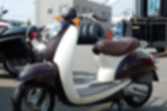 Nenek moyang Honda Scoopy, bermesin 50 cc motor matic ini sudah ada sejak tahun 2000an bro.             