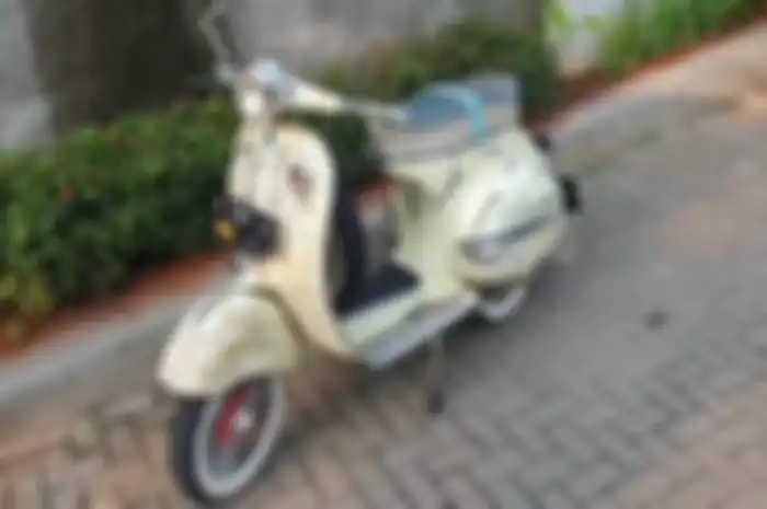 Vespa VGLA dijual Rp 150 juta, atau seharga 4 Yamaha NMAX terbaru!