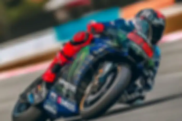 Test rider Yamaha MotoGP, Jorge Lorenzo, dipertanyakan tugas dan perannya oleh Fabio Quartararo dan Valentino Rossi dibandingkan test rider tim MotoGP lain. Jorge Lorenzo terakhir tes motor M1 di tes pramusim MotoGP 2020 Sepang, Februari silam