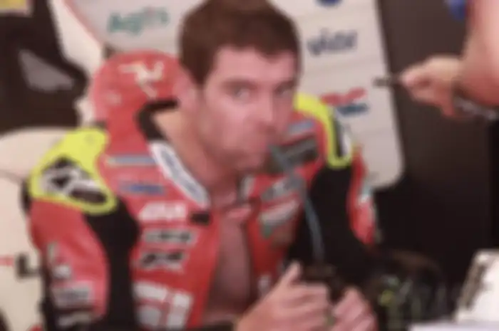 Jelang MotoGP Catalunya 2020, pembalap tim LCR Honda, Cal Crutchlow mengalami cedera baru di pergelangan kaki.