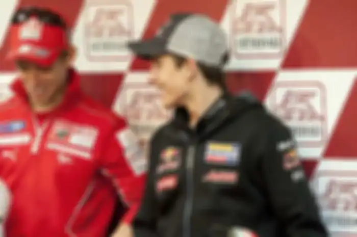Pembalap legenda MotoGP, Casey Stoner mengaku masih bisa mengalahkan pembalap Repsol Honda, Marc Marquez.