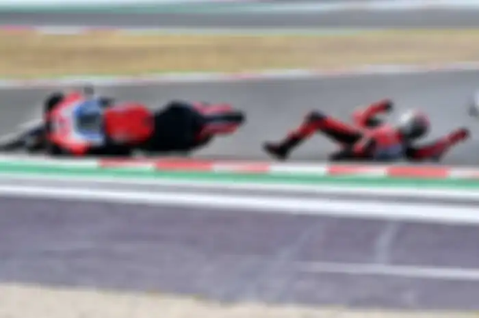 Murid Valentino Rossi, Francesco Bagnaia bingung kenapa bisa terjatuh saat memimpin MotoGP Emilia Romagna 2020.
