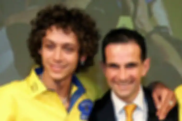 Pembalap Monster Energy Yamaha, Valentino Rossi kembali dekat dengan Davide Brivio, apakah tim satelit Suzuki bersama VR46 Racing Team?