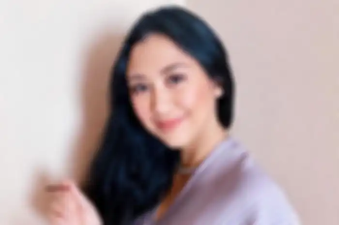 Makin Cantik dan Awet Muda Meski Sudah Berkepala 3, Tampilan Natural Sherina Munaf dalam Balutan Piyama Bikin Netizen Iri: Kenapa Gak Aging Sama Sekali Sih?