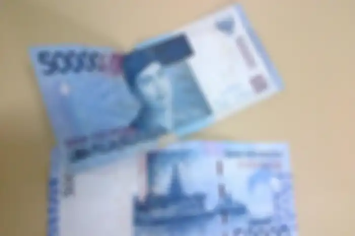 Ilustrasi uang Rp 50 ribu. Bantuan pemerintah lewat kartu prakerja siap disalurkan.