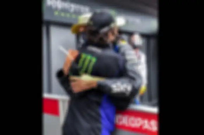 Suara hati Valentino Rossi larang adiknya Luca Marini yang menang di Moto2 Catalunya kemarin untuk naik kelas ke MotoGP 2021. Ada rencana apa lagi nih?