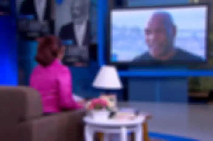 Mike Tyson saat diwawancara Susi Pudjiastuti.