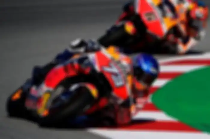 Diam-diam Honda Racing Corporation (HRC) sedang menguji sistem Holeshot seperti Ducati di Honda RC213V.