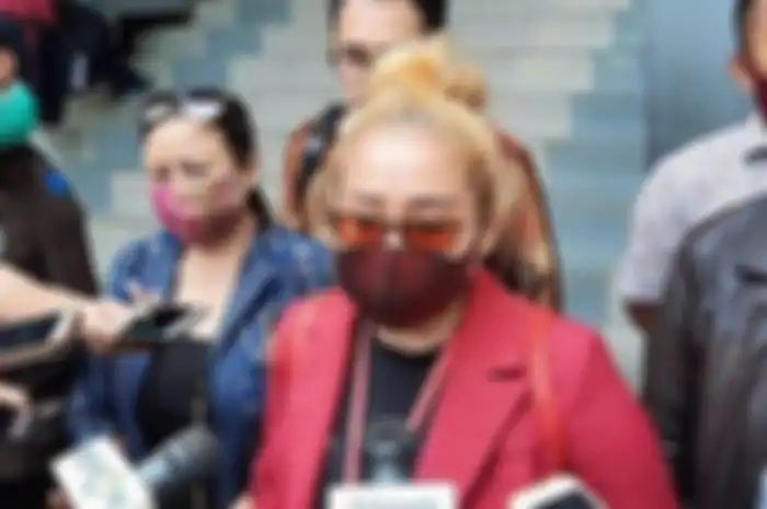 Ketua Relawan Jokowi Bersatu, Silvia Devi Soembardo mau melaporkan Najwa Shihab ke polisi, Selasa (6/10/2020). 