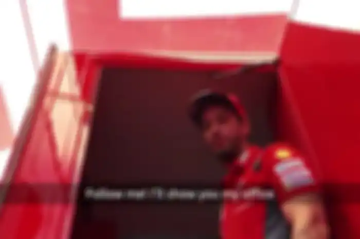 Intip bro kantor Andrea Dovizioso di MotoGP, jangan kaget lihat isi lemarinya