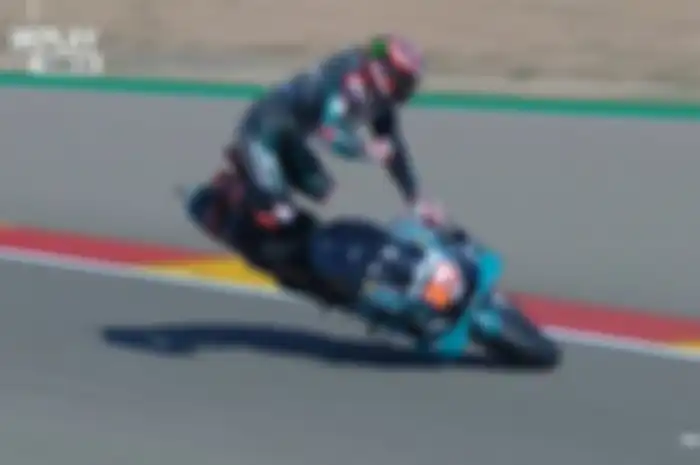 Fabio Quartararo Crash Parah di FP3 MotoGP Aragon 2020, Langsung Digotong Pakai Tandu