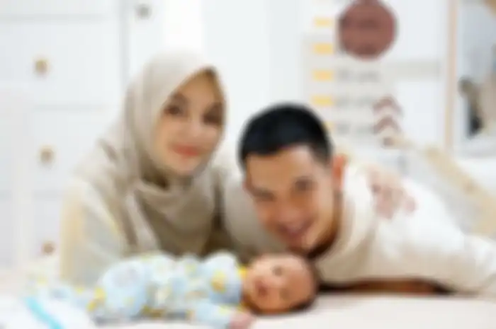 Rezky Adhitya, Citra Kirana, dan buah hatinya.